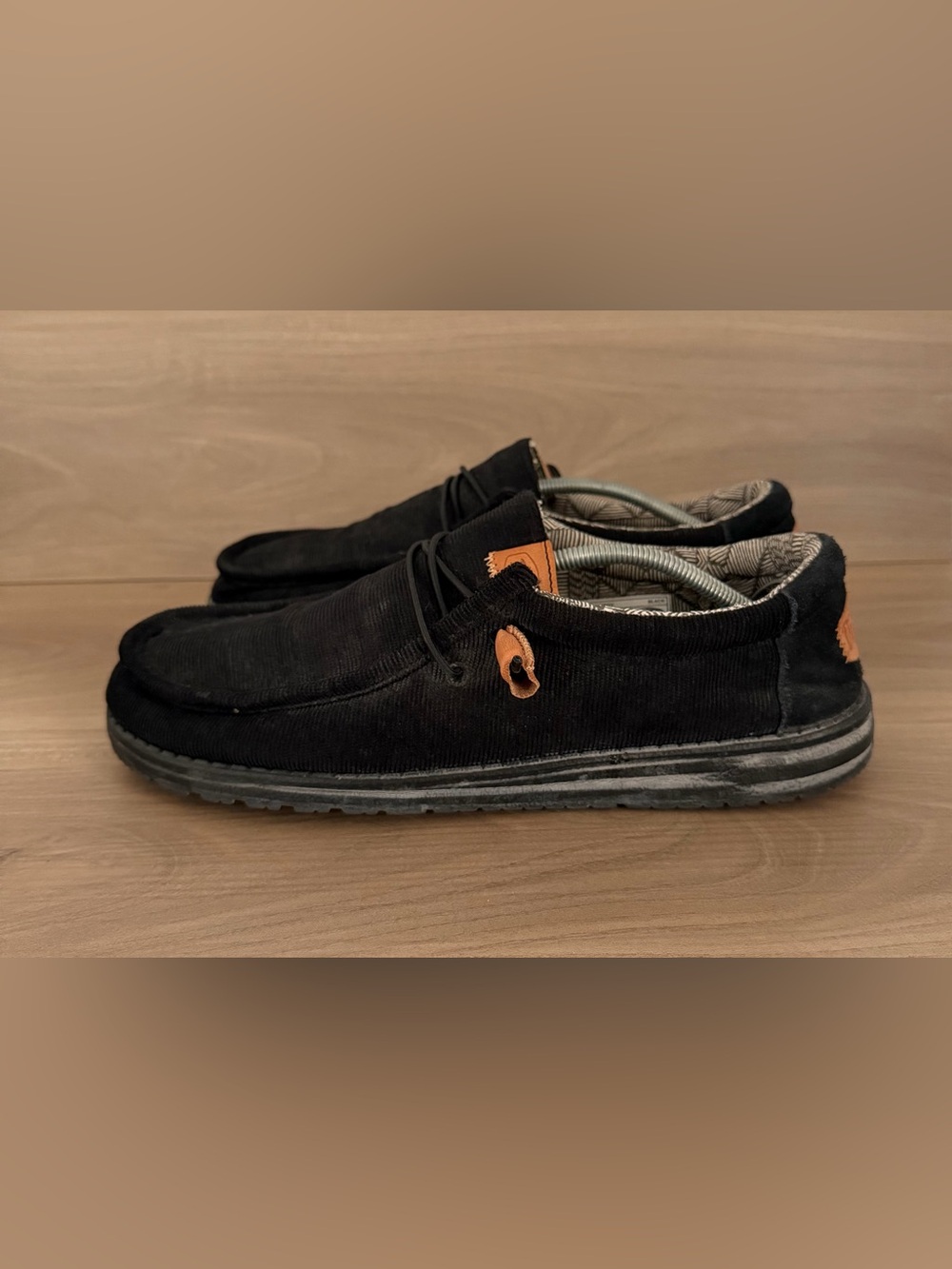 Hey Dude Wally Black Corduroy Slip On Shoes Men’s Size 10 Casual Comfort